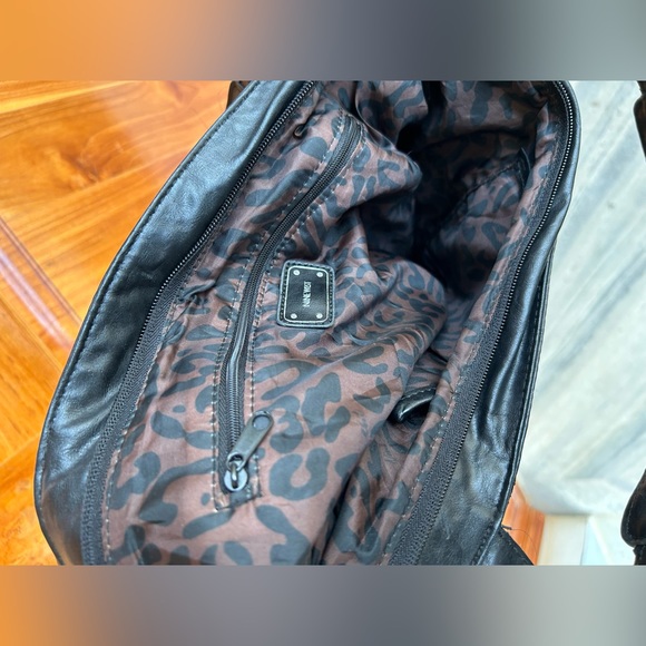 Nine West black shoulder bag. Used. - Picture 14 of 17